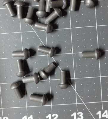 100 Rivets En Fer Tête Ronde – 3x20 Mm – Novara Metalli – Quincaillerie