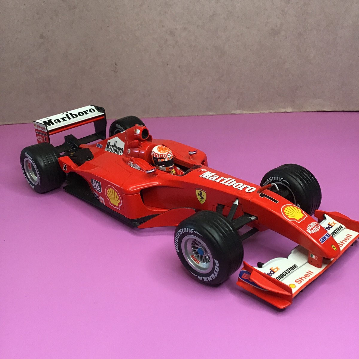 Hotwheel F2001 FERRARI MICHAEL SCHUEMACHER Collection