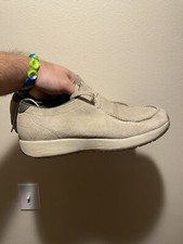 Zapato casual de gamuza gravis wallabies talla 12 Clark’s