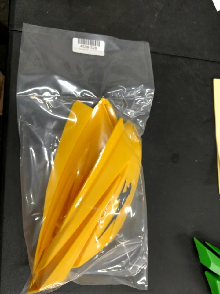 Nuevo Arctic ATV SNOW Cat SET PAR DE PROTECTORES DE MANOS AMARILLOS PARA MANOS 4639-528 Foto 4 de 4