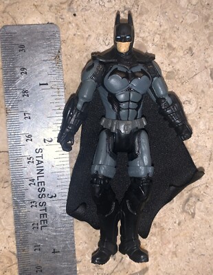 Batman Bat-Man Metal Action Figure Cloth Cape DC Comics TM 4.25  Model (S14)