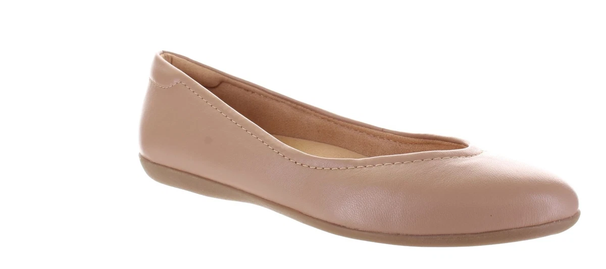 Naturalizer sales tan flats