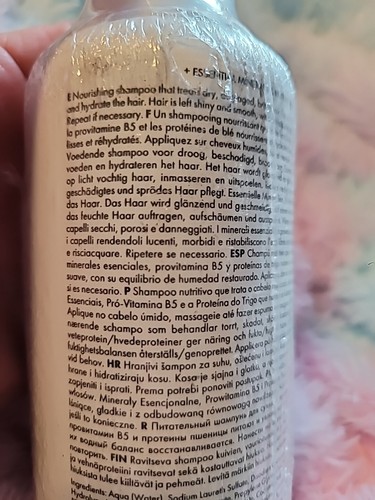 Keune Care Vital Nutrition Shampoo 300 ml / 10.1 oz - Picture 5 of 9