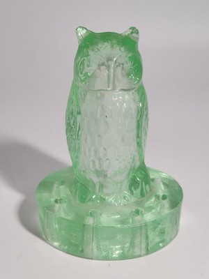 Vintage Green Uranium Depression Glass Owl 8 Hole Float Flower Frog READ 