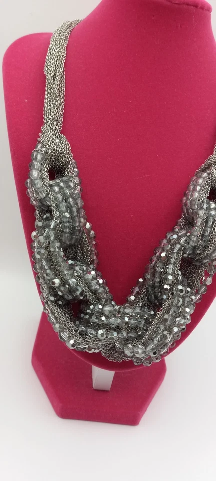 Banana Republic cadenas de metal tejido multihilo/cristal facetado gris (de colección) Foto 3 de 4
