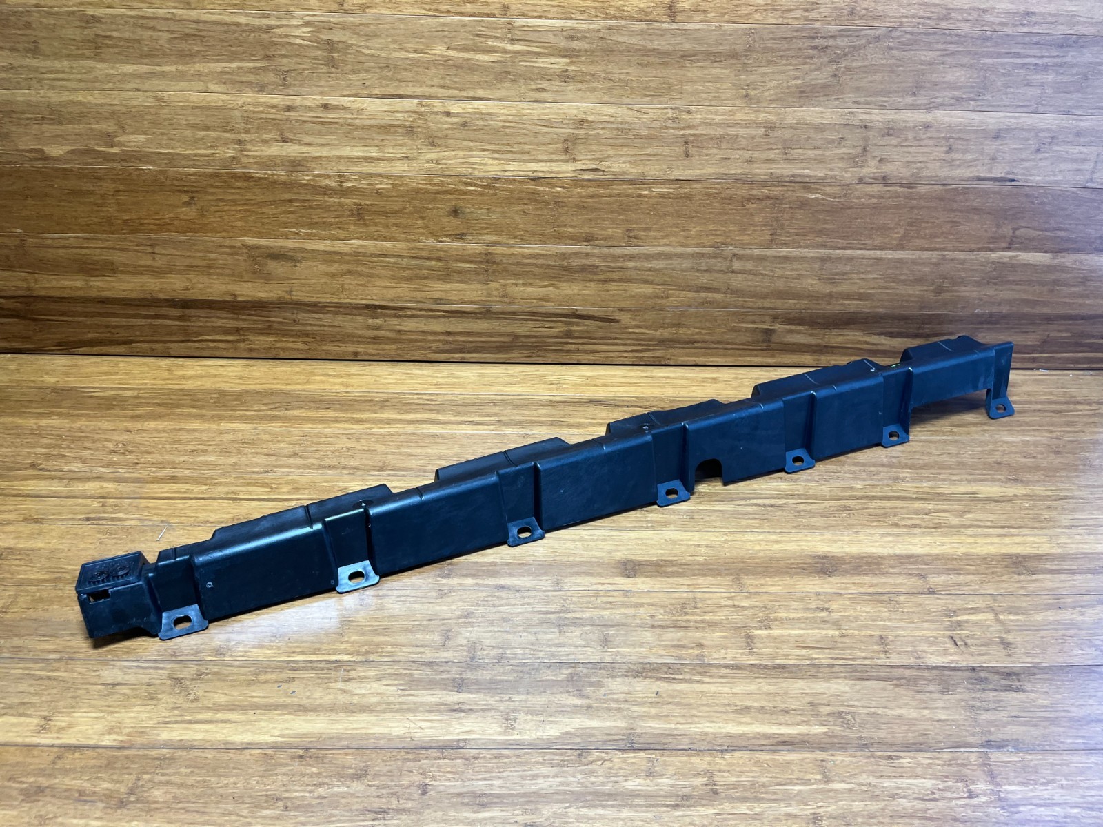 Audi R8 2016-2024 Left Lower Running board P/N 4S0853921