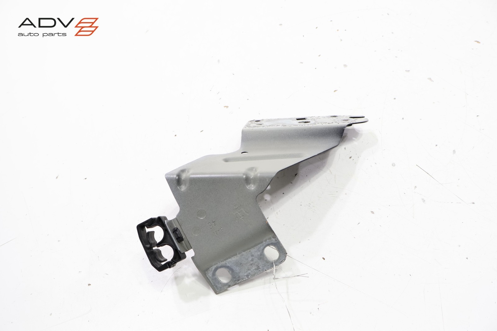 Maserati Ghibli 2014-2024 Front Left Lower Side mounting bracket P/N 13858