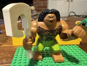 LEGO Disney Maui Big Fig Figure Complete with Fishhook Moana 41150 Retired