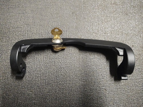 Motorola Quick Release Lock Assembly w/ key 5564610H02 for XTL hi power bracket