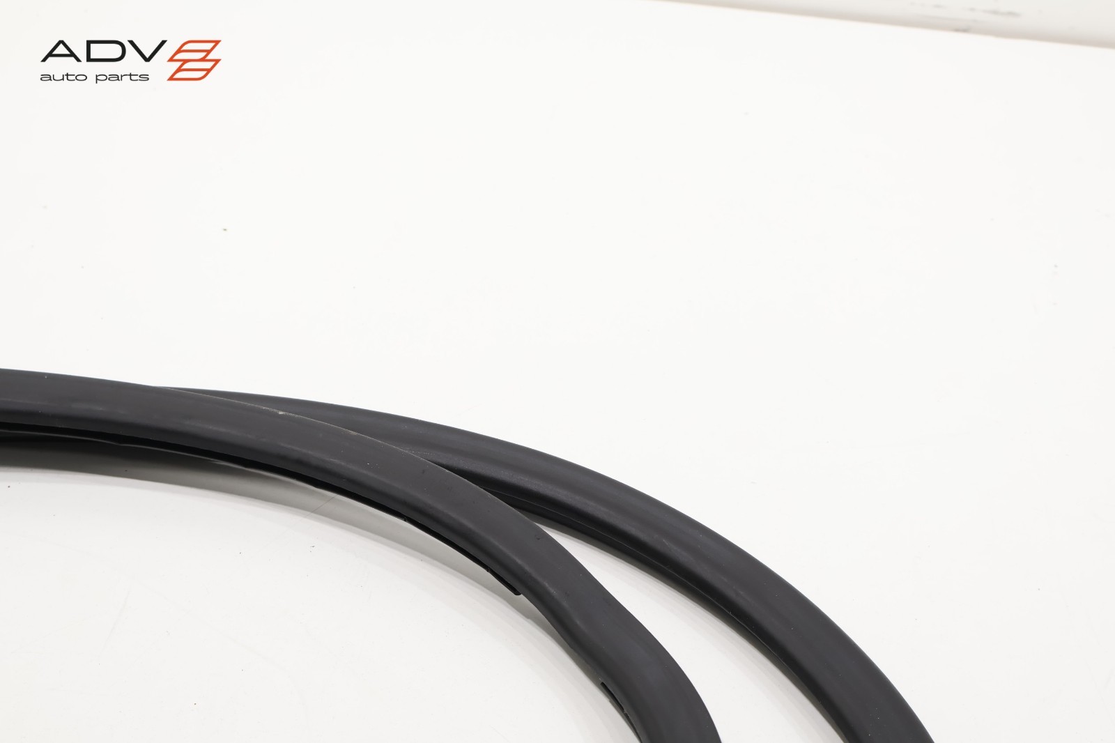 2006 - 2012 BENTLEY CONTINENTAL REAR RIGHT DOOR BODY WEATHERSTRIP SEAL OEM