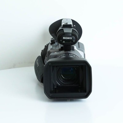 SONY DCR-VX2100 MiniDV Digital Camcorder Handycam w/ AC Adapter
