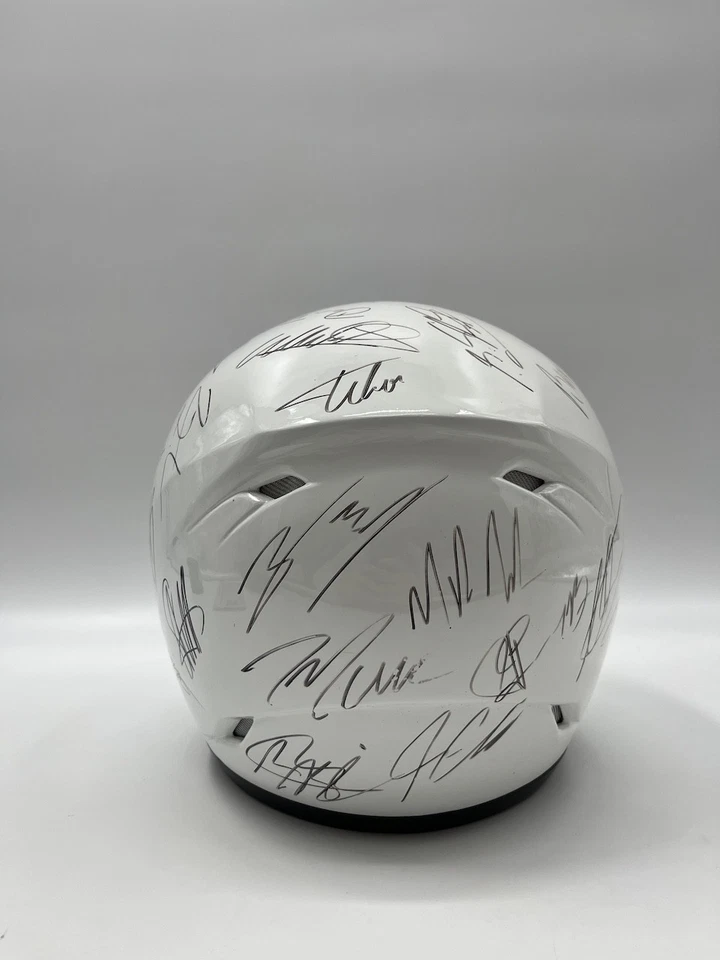 Formel 1 Helm unterschrieben von 24 Fahrern Unterschrift Michael Schumacher - Bild 4 von 4