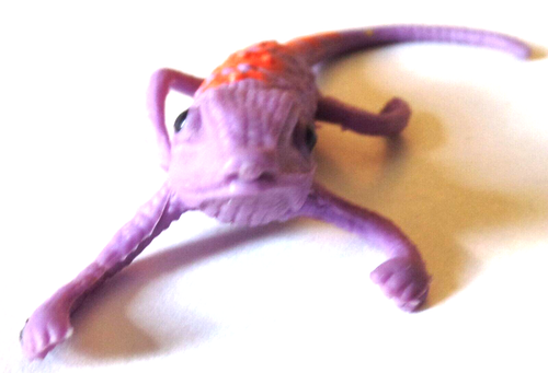 Vintage Little Plastic Purple with Orange on Top GECKO? Toy - Picture 3 of 6
