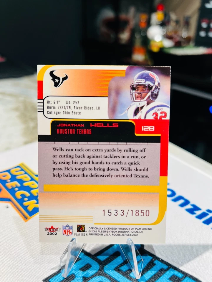 2002 Fleer Focus Jersey Edition Rookie /1850 Jonathan Wells #128 Rookie RC - Image 2 of 2