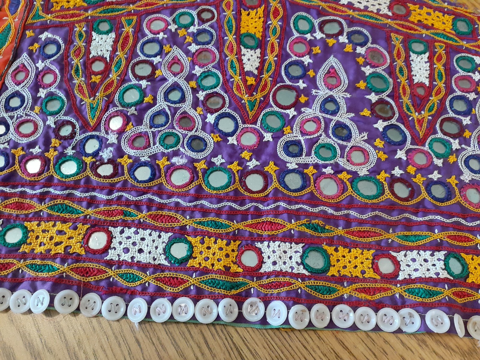 Patchwork Quilt Embroidered Handmade Panel Mirror… - image 9