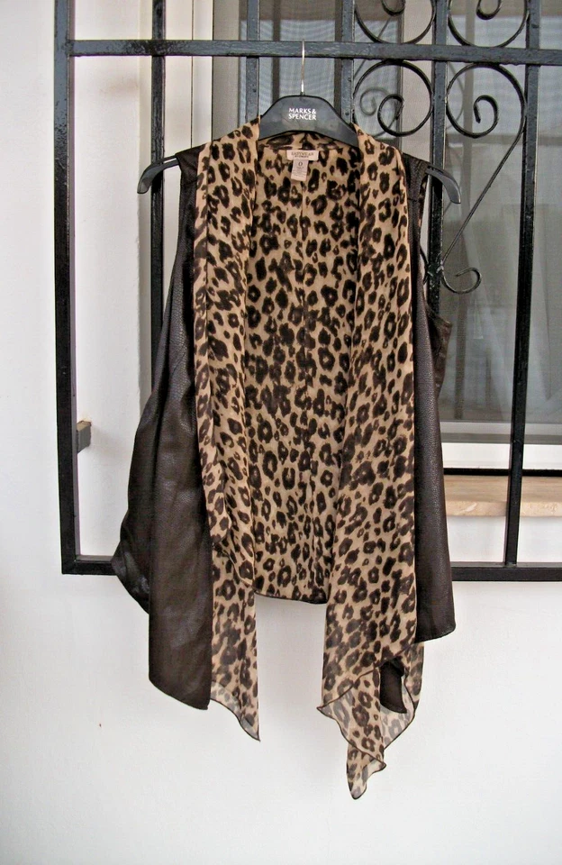 Easywear by Chico’s Womens Open Scarf Vest Size .0.Faux Leather & Leopard Print - Image 4 of 4