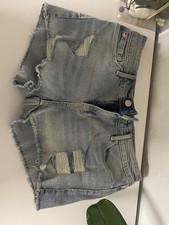 Levi  s Denizen Denim Distressed Mom Shorts in Blue Crush Size 9  W 29