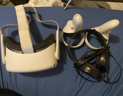 Meta Quest 2 Standalone VR Headset White with Controllers