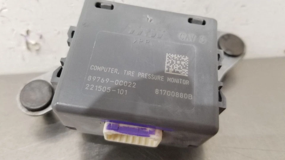 10 TOYOTA TUNDRA ПОДВЕСКА TPMS МОДУЛЬ УПРАВЛЕНИЯ 897690C022 - Изображение 4 из 4