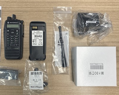 Motorola TRBO XPR6500 XPR 6500 UHF 403-470 MHz 1000 Channel 4 Watt Com