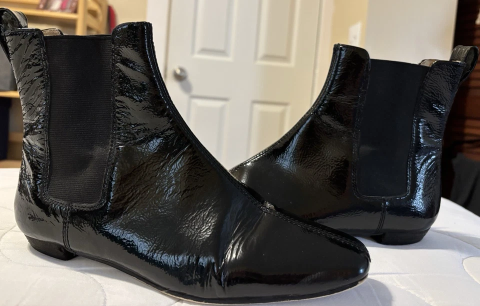 Botines Michael Kors para mujer de charol sin cordones talla 7,5 Foto 2 de 4