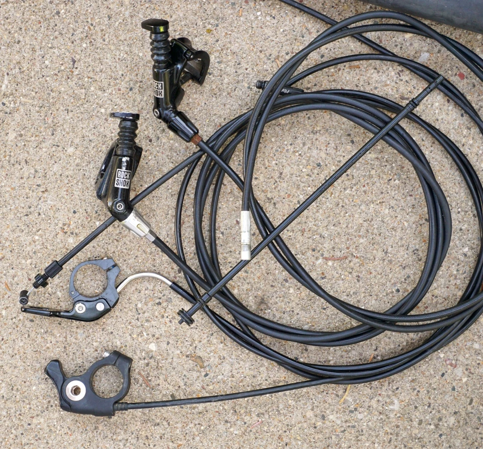 Lote de tija de sillín Dropper negra 30.9 31.6 controles remotos RockShox Reverb ETEN bicicleta de montaña Foto 3 de 4