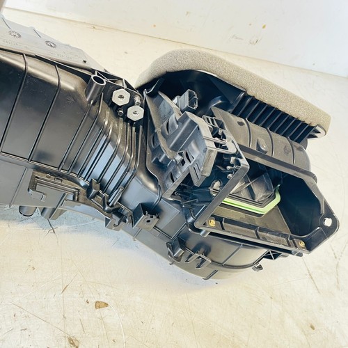 VW Touran Air Conditioning Blower Box 1T1820003CH 1K1907511C 1T1819389 - Picture 18 of 20