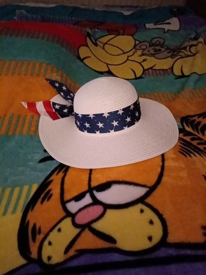 Magid Hats   Foldable Brim White Sun Hat With Studded American Flag Wrap   