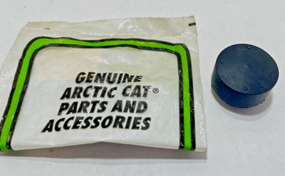 Arctic Cat '96-'98 400/454 Bumper, Seat Base Center *NOS 0406-270