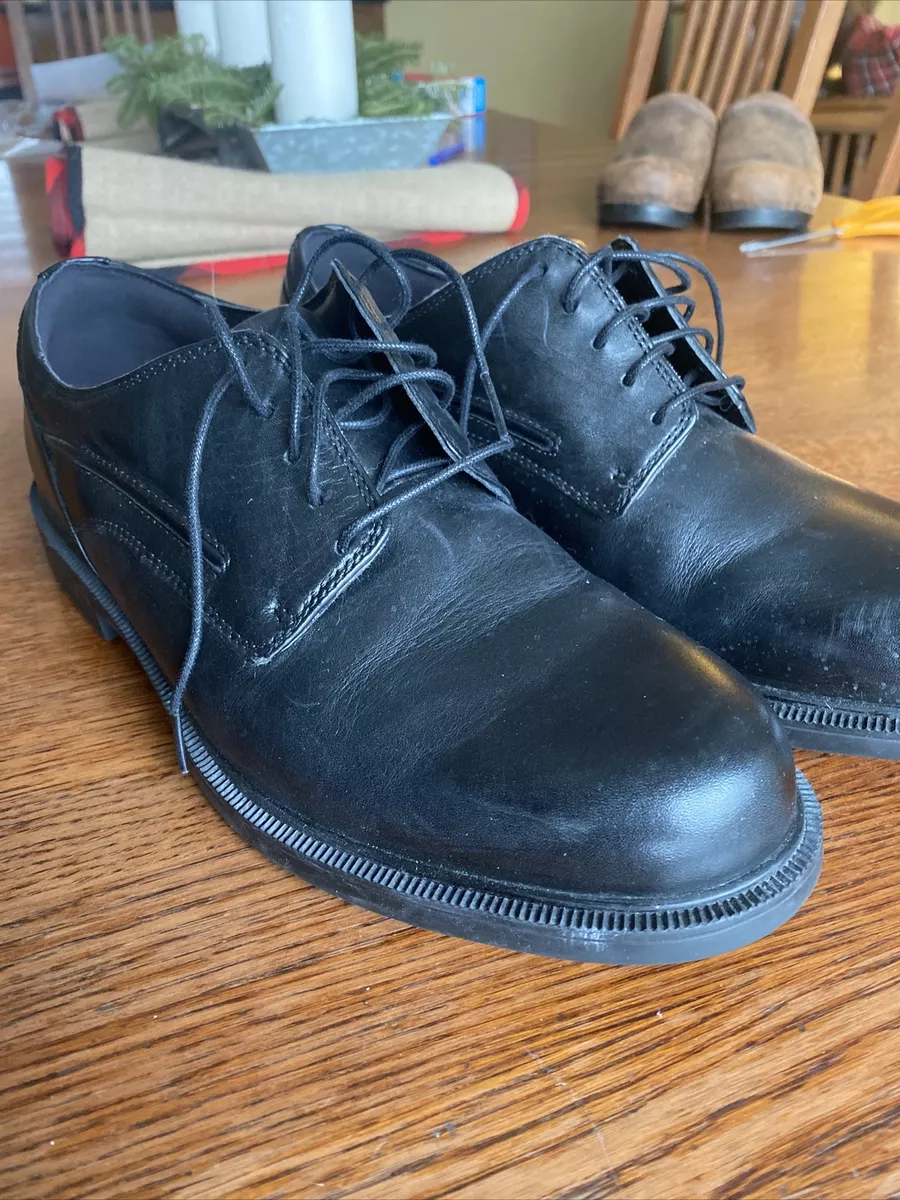 Burlington's shoes shop