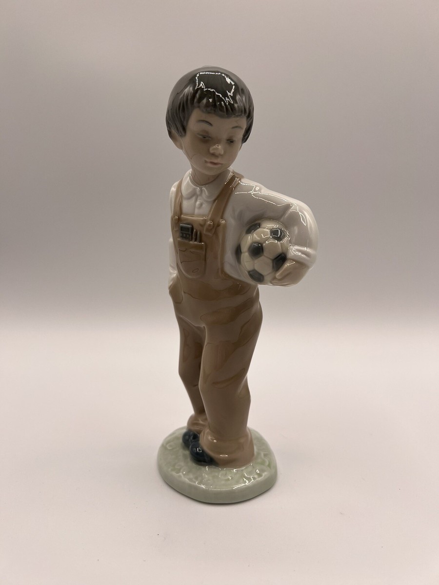 『サッカーしない？ 』NAO 置物 希少 サッカーしない？ 』NAO 置物 希少