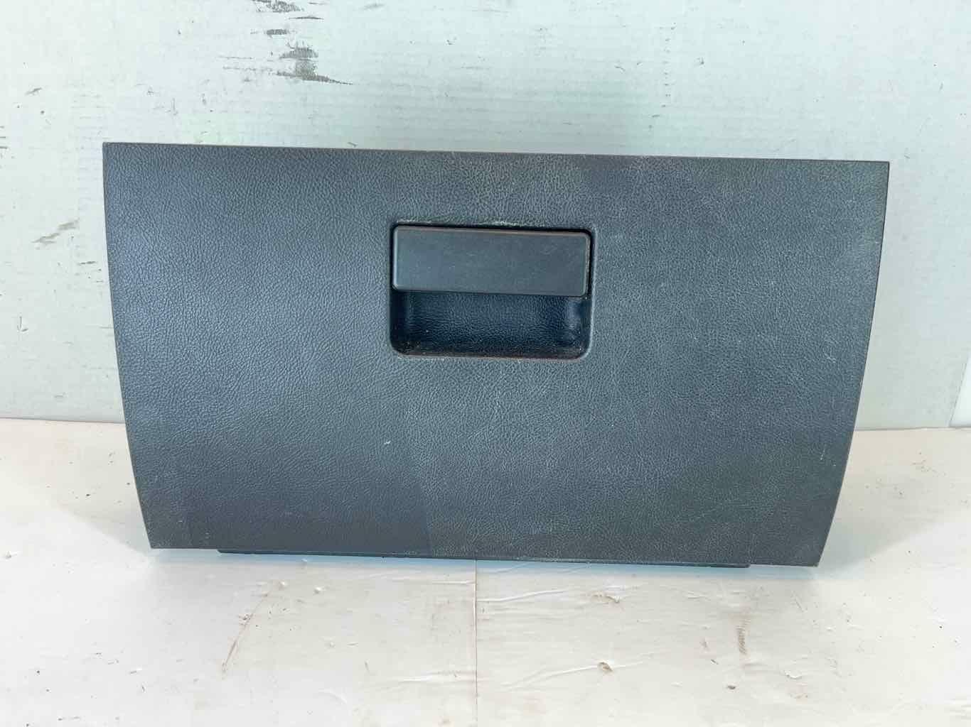 2006 04-08 Lincoln Navigator Glove Box Flint 4L3X-1506015-AD | eBay