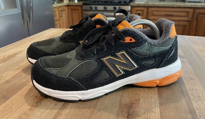 New Balance Mens 6/Womens 7.5 black/green/orange 990 sneakers V3