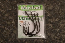 Mustad Ultra Point 10823NP-BN Big Gun 3X Big Gun Wide Gap Hooks - Size 6/0 