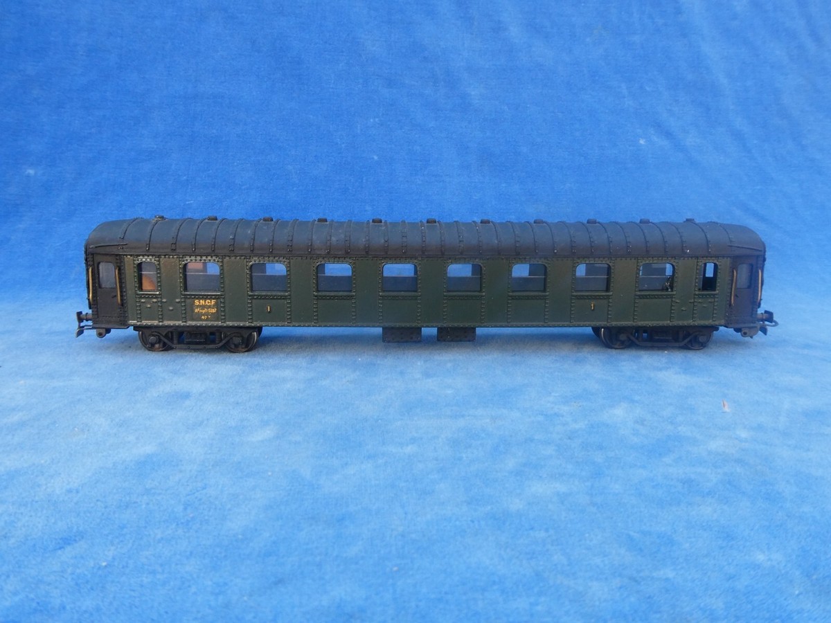 JOUEF HO 511500 VOITURE VOYAGEUR A RIVET MIX 1e + 2e CLASSE OCEM RA SNCF AMENAGÉ | Laur'Art