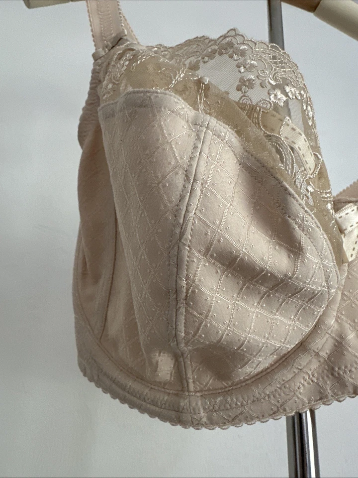 CHARNOS Bra US 34I UK 34G Nude Ribbon Trim Underwire Satin And Lace - Image 4 of 4