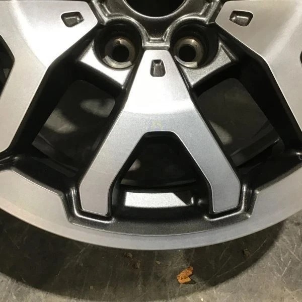 Llanta Ford F150 Raptor 95353 2021-2022 17x8,5" carbón mecanizada ML3V1007AA Foto 4 de 4