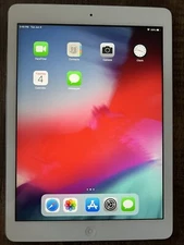 Apple iPad Air 1st Gen. 32GB, Wi-Fi, 9.7in - Silver