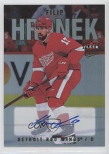 2021-22 Upper Deck Fleer Ultra Silver Rainbow Foil Filip Hronek #31 Auto 00ni