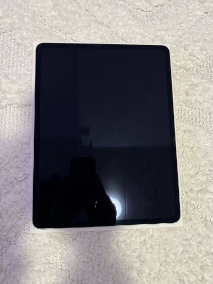 Apple iPad Air (6th generation) · 256GB · Cellular, Foto 1 von 5