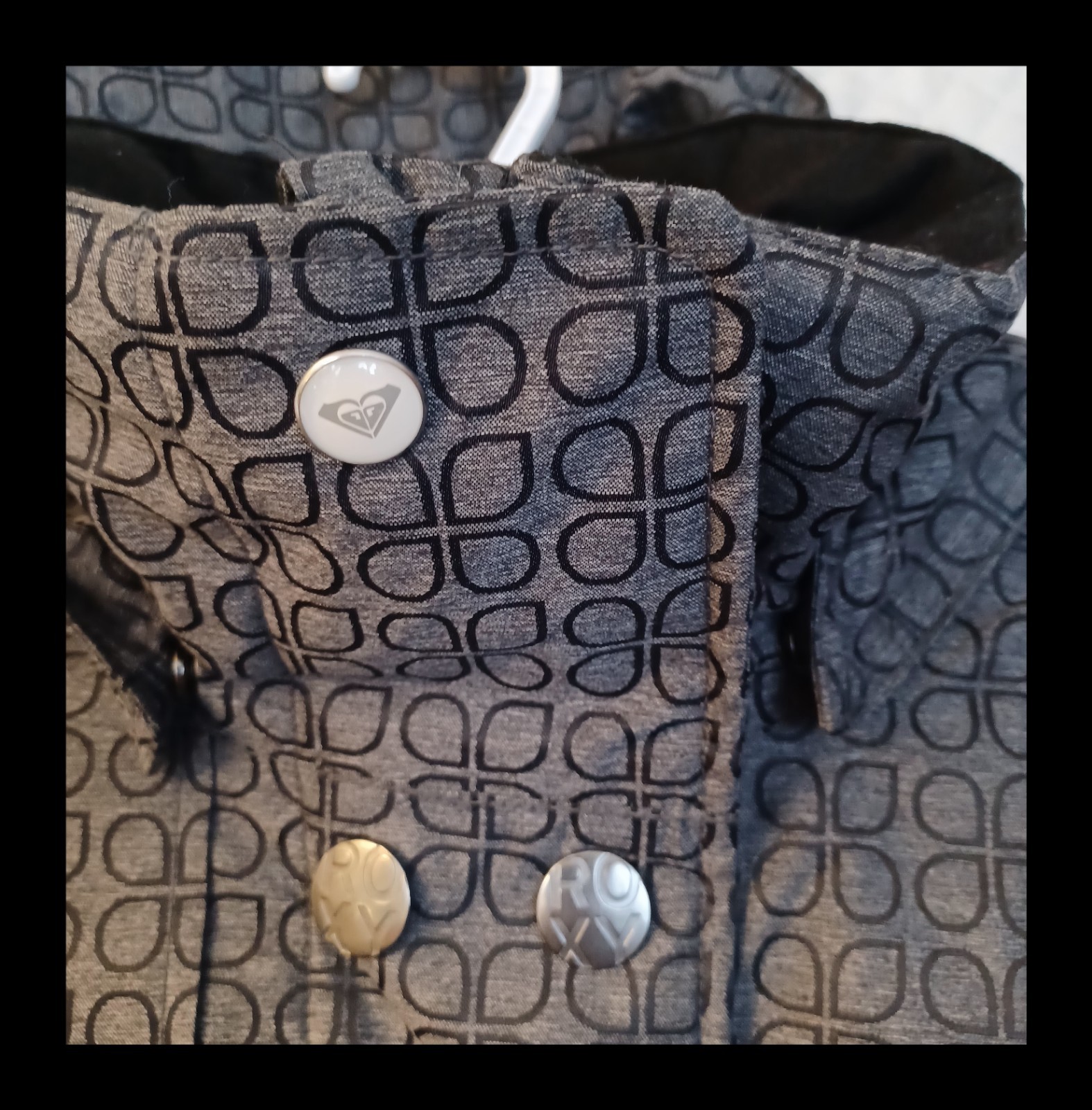 ROXY  5K Silver Winter/Ski Jacket Hood, Pockets, … - image 4