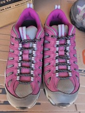 Oboz Women  s Sawtooth Hiking Shoes   Size 8.5 Medium   Magenta   NEW in Box
