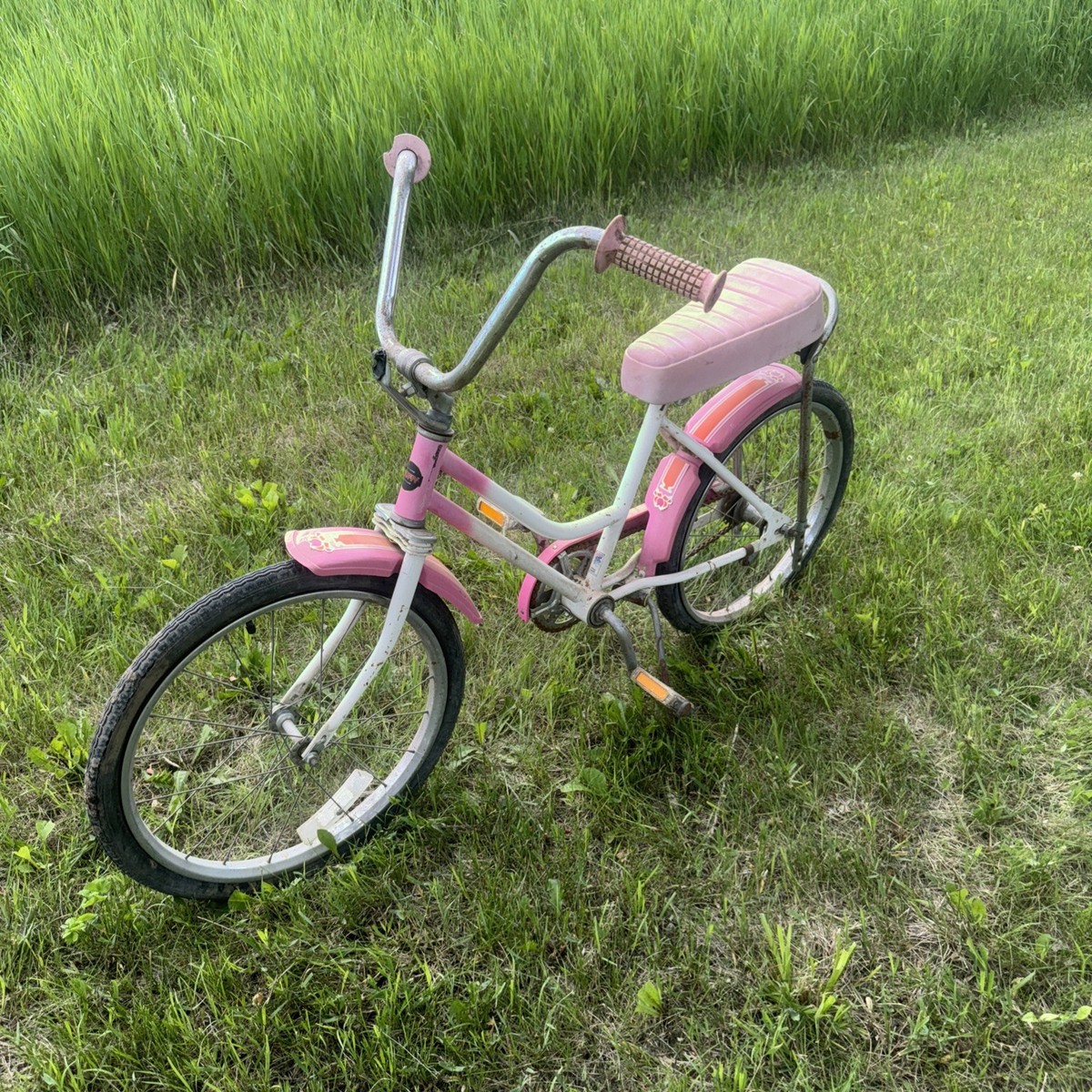 Huffy Sweet Thunder Bicycle Sweet Thunder Vintage Banana Seat Pink