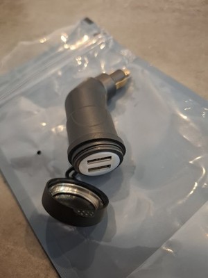  Dual USB Ladegerät Motorrad DIN Hella Powerlet Stecker gewinkelt für BMW Ducati