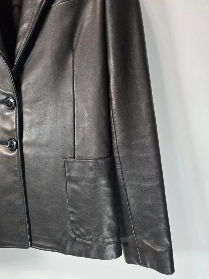 Chaqueta de cuero negra ROOTS para mujer talla 4 Foto 4 de 4