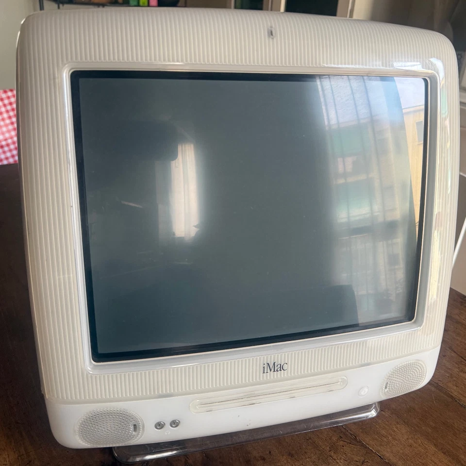 Apple iMac G3 M5521 Flower Power PowerPC G3 500MHz - Anno 2001 - Immagine 2 di 4