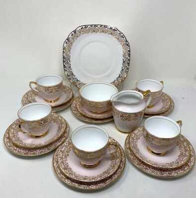 Vintage Taylor & Kent Bone China 19 Teile Set B.F3-4]