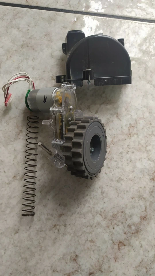 Ruota Destra Robot Samsung Navibot SR9630 - Immagine 2 di 4