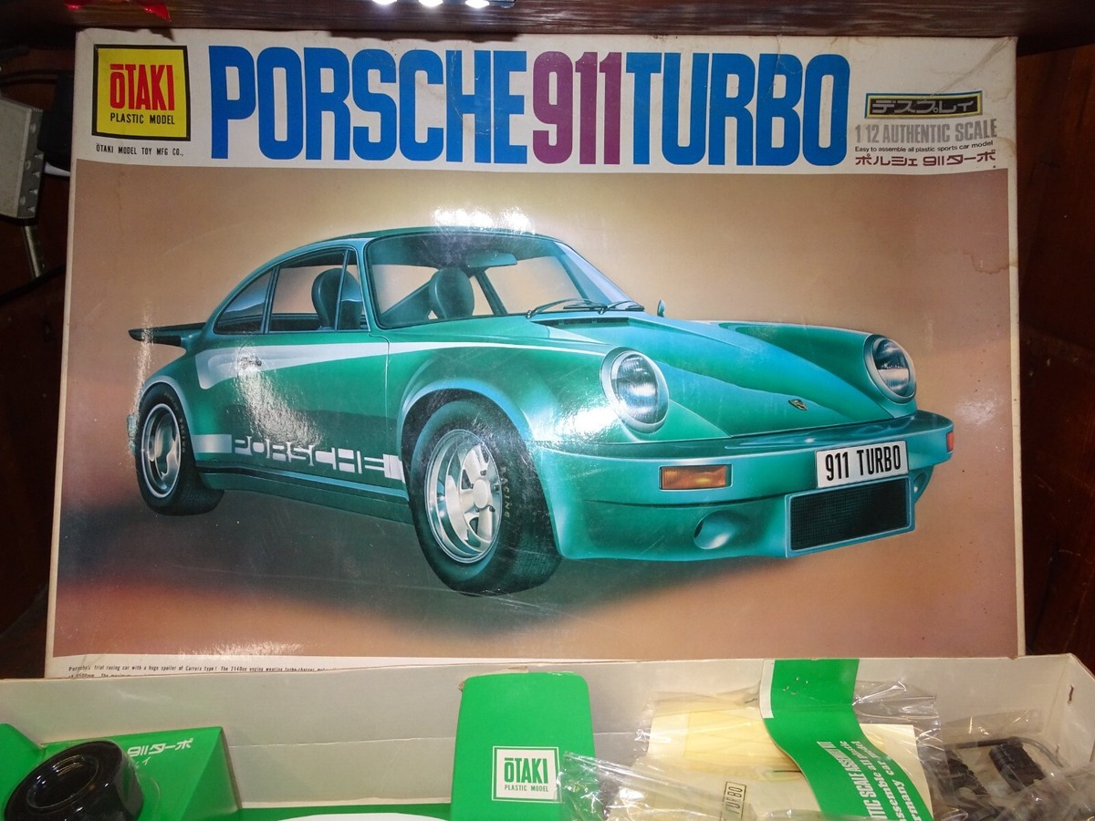 Otaki Porsche 911 Turbo 1/12 Motorized Plastic Model Kit OT3