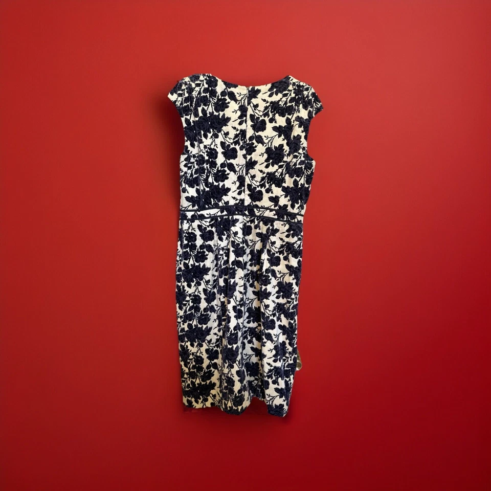 Vestido floral jacquard veludo marfim e roxo TORY BURCH "Dayton": jaqueta tamanho 12 - Imagem 2 de 4